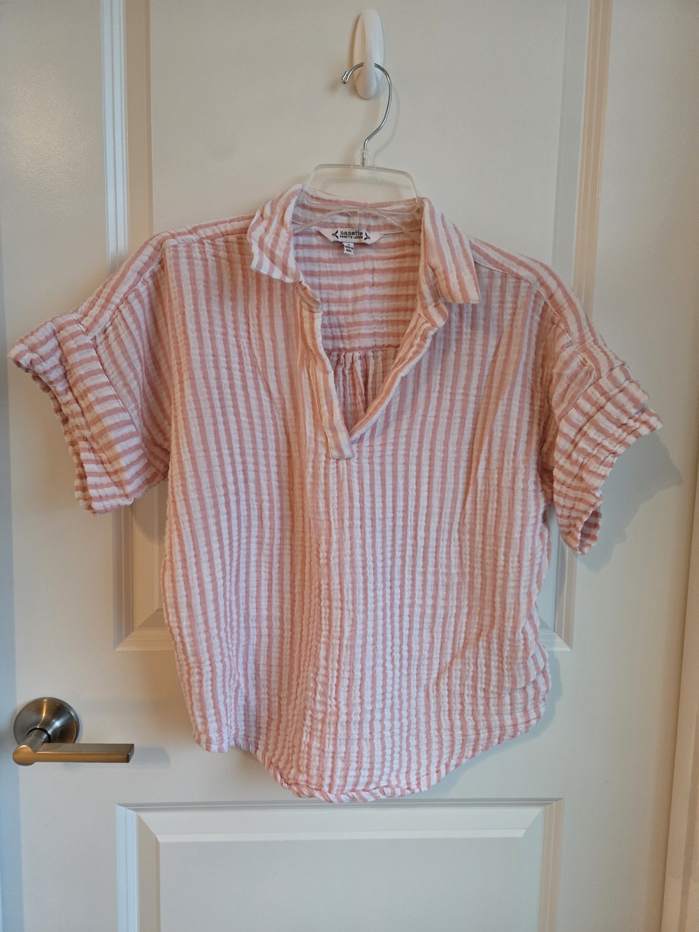 Light Pink Striped Short-Sleeve Shirt Size M